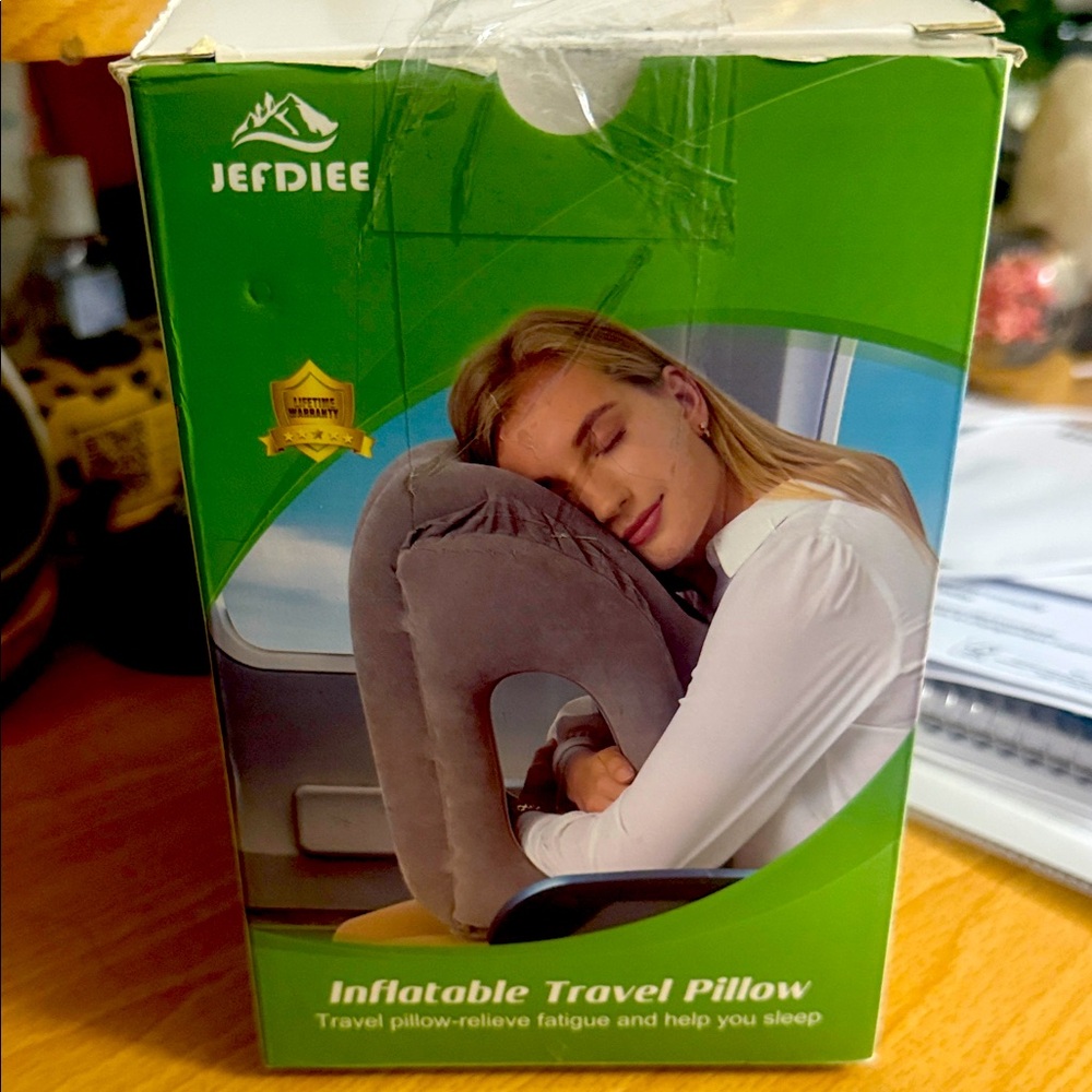 JefDiee Inflatable Travel Pillow
